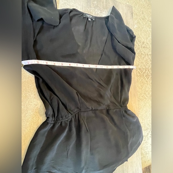 Aritzia Babaton Black Silk V Neck Crossover Blouse Small - Picture 8 of 8